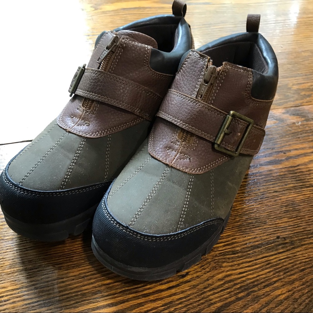 Austin Boy’s Shoes Size 6